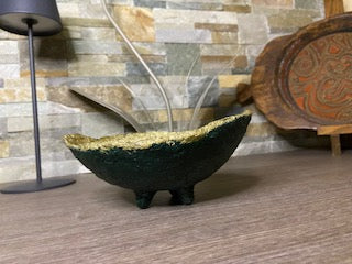 Ciotola Artigianale in Cartapesta Verde e Oro con Piedini
